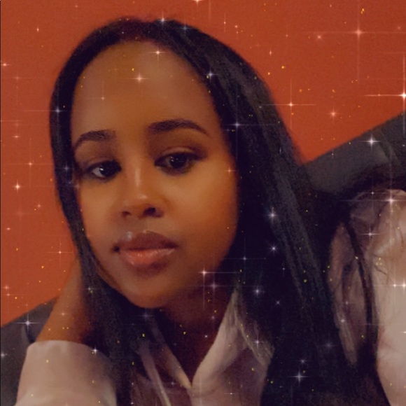 Meet your Posher, Anisa - Picture 1 of 1